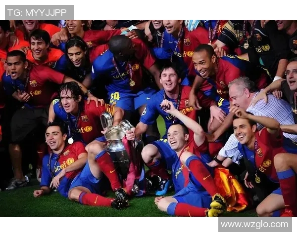 帅哥足球明星们的精彩瞬间与风采展示，尽显运动魅力与青春活力