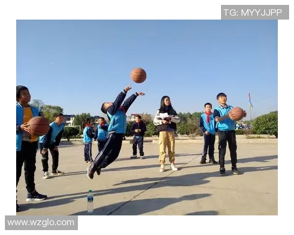 死党头像中的足球明星女孩展现青春活力与梦想追逐的精彩瞬间