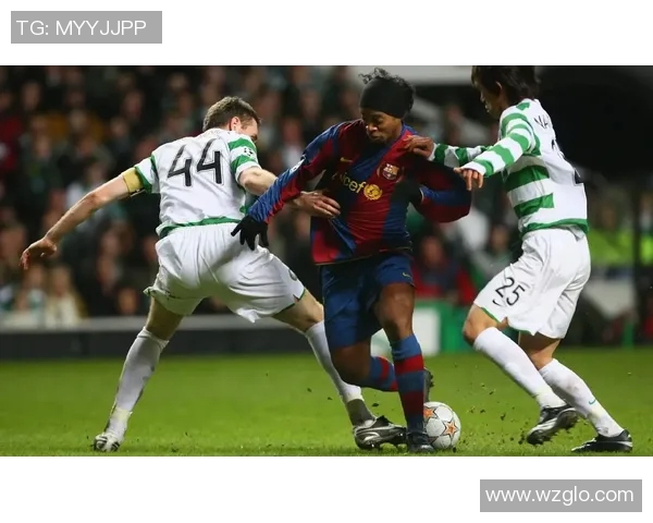 独行足球明星名单及其精彩瞬间图片展示