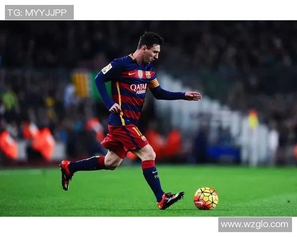 脚踏草地追梦路没有鞋的足球明星如何逆风翻盘成就辉煌人生